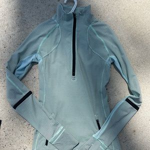 Lululemon jacket size 4